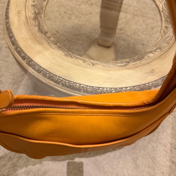 COACH Ergo Pocket Zip #9033 Mustard Yellow Leather Vintage 90s Hobo Shoulder Bag - Picture 9 of 16